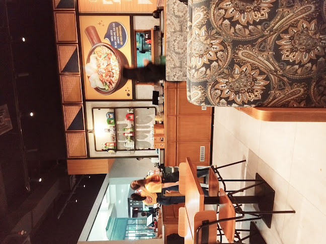 Opinii despre The People's Cafe în Kota Makassar - Gastronomi dan perhotelan