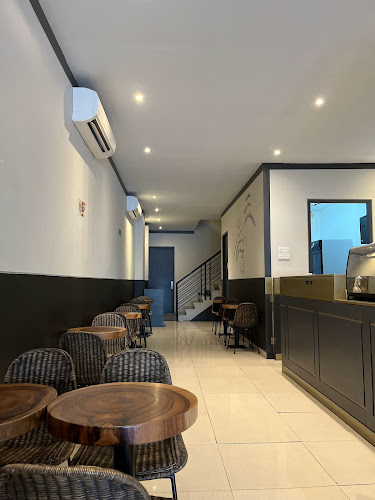 Kopi Kenangan - Ruko Tlogosari Semarang - Gastronomi dan perhotelan