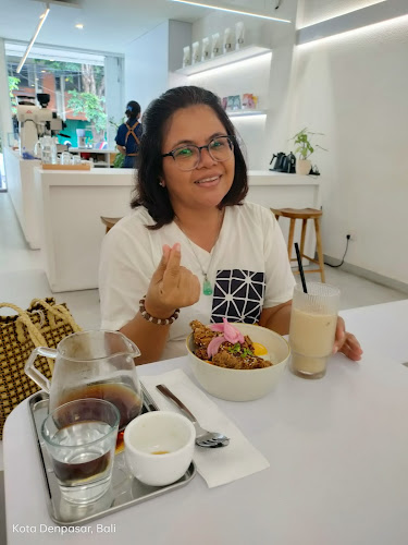 Jl. Buluh Indah No.88B, Pemecutan Kaja, Kec. Denpasar Utara, Kota Denpasar, Bali 80111