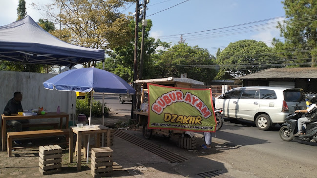 Opinii despre Bubur Dzakiir Base Camp GSA Tasikmalaya în Kab. Tasikmalaya - Gastronomi dan perhotelan