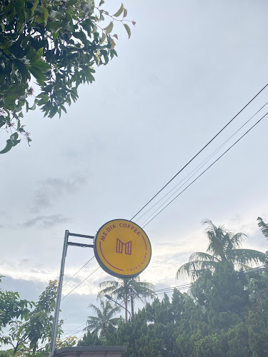 Comentarii opinii despre Me.Dia Coffee and Space