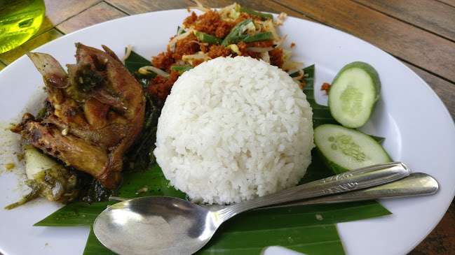 ALUN - ALUN KULINER INDONESIA - Gastronomi dan perhotelan