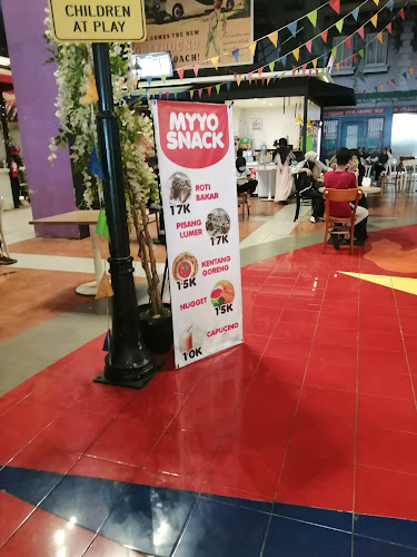 Opinii despre MYYO BAKSO SAPI CAFE/RESTO în Kota Padang - Gastronomi dan perhotelan