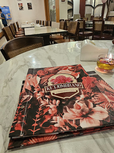 Ketjombrang - Gastronomi dan perhotelan
