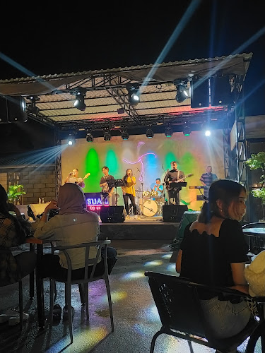 Opinii despre Suaka Coffee bar & Resto în Kota Batam - Gastronomi dan perhotelan