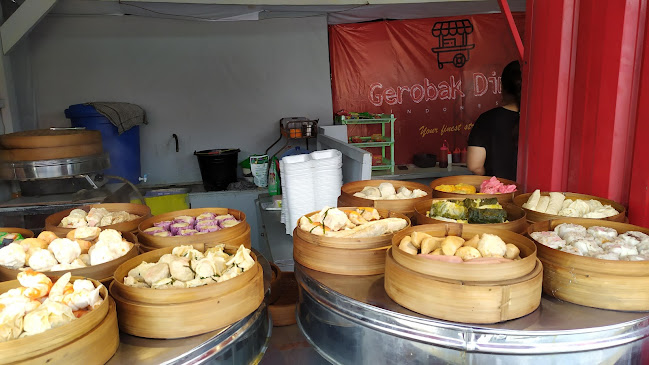 Gerobak dimsum bali