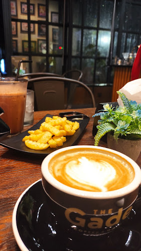 Jl. Pelabuhan No.77, Tipar, Kec. Citamiang, Kota Sukabumi, Jawa Barat 43131