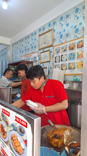 Opinii despre Nasi Ayam Hainam Budi Siang Malam în Kota Batam - Gastronomi dan perhotelan