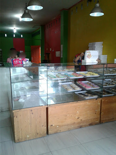 Opinii despre Donat Madu Cihanjuang în Kota Padang - Gastronomi dan perhotelan