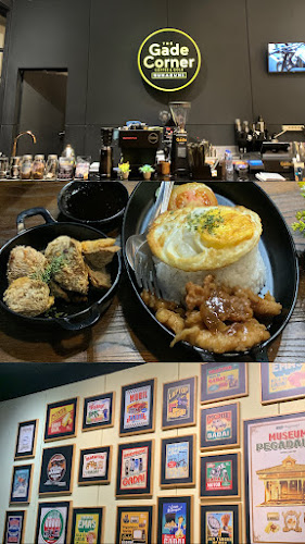 Opinii despre The Gade Corner Coffee and Gold Sukabumi în Kota Sukabumi - Gastronomi dan perhotelan