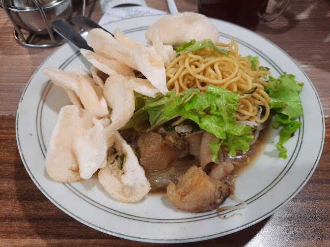 Tunjungan Plaza, Jl. Basuki Rahmat No.107, Kedungdoro, Kec. Tegalsari, Surabaya, Jawa Timur 60261