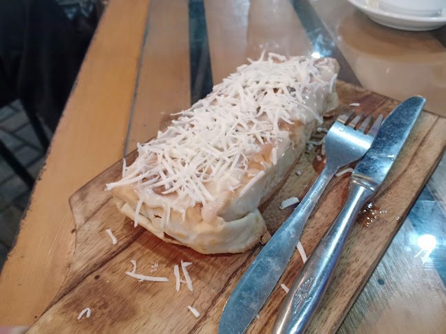 C483+GQX, Mataram Bar., Kec. Selaparang, Kota Mataram, Nusa Tenggara Bar. 83126