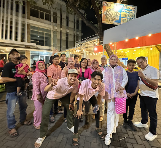 KAPTEN SEAFOOD SURABAYA UTARA - Gastronomi dan perhotelan