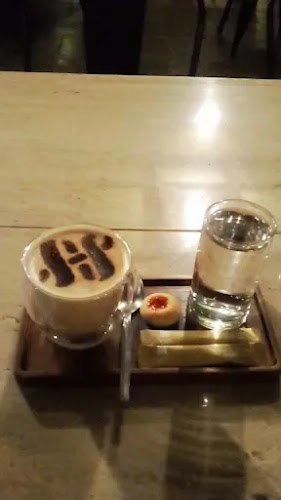 Beer and Barrel Kitchen n' Lounge - Kota Kupang