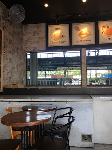 Roti O Stasiun Poncol - Gastronomi dan perhotelan