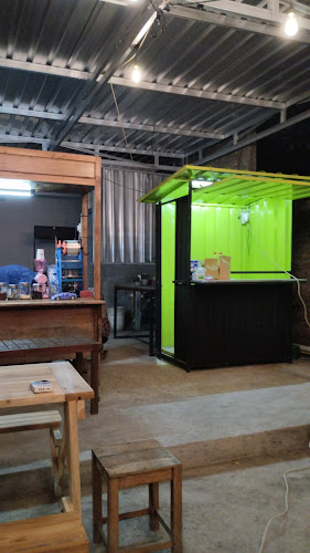 Comentarii opinii despre Kedai kopi & angkringan