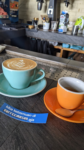 Jl. Kusuma Wardani No.17, Pleburan, Kec. Semarang Sel., Kota Semarang, Jawa Tengah 50241