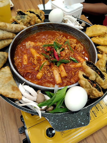 Dae Jang Geum Grand Batam - Gastronomi dan perhotelan