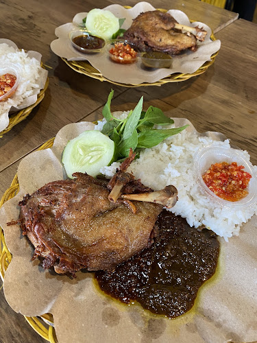 BEBEK GORENG BALIKPAPAN