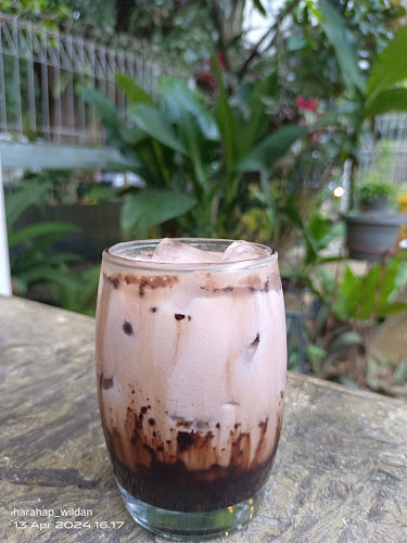 Opinii despre Stuck Coffee & Drinks în Kota Bogor - Gastronomi dan perhotelan
