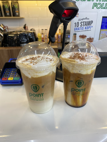 Opinii despre Point Cafe Sultan Agung 92 Semarang în Kota Semarang - Gastronomi dan perhotelan