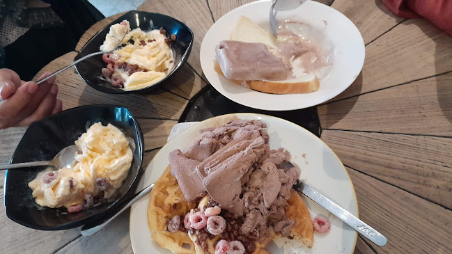 Comentarii opinii despre Happy Days Ice