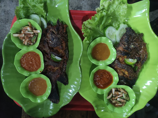 Lesehan Bambu sayang-sayang - Kota Mataram