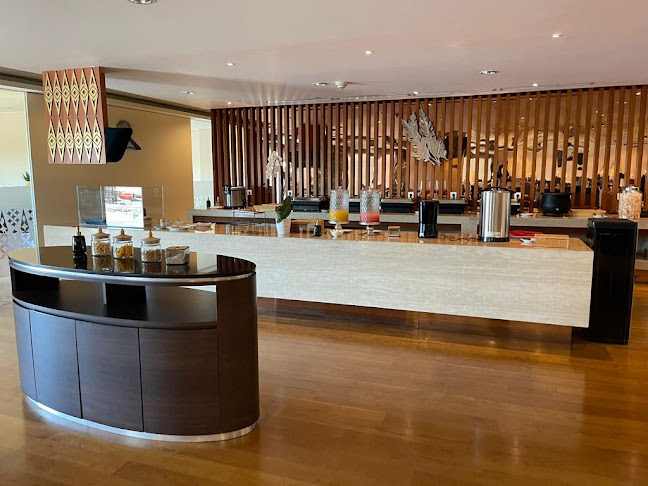 Saphire Lounge - Gastronomi dan perhotelan