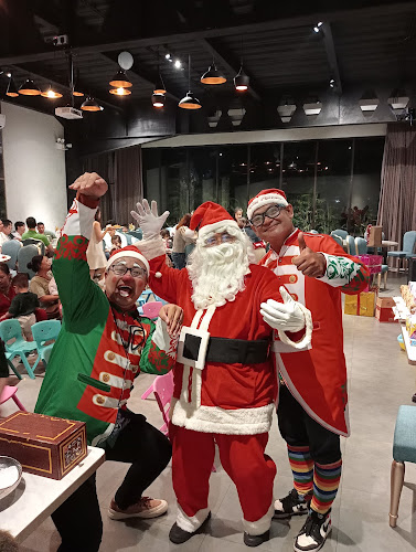 Opinii despre Confera Café & Resto în Surabaya - Gastronomi dan perhotelan