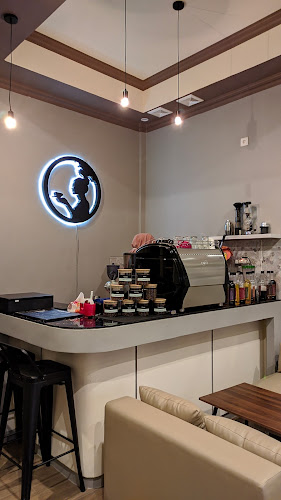 Kopisendiri Samarinda - Gastronomi dan perhotelan