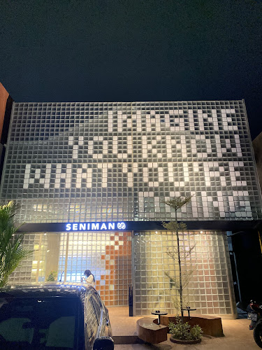 Seniman Coffee Trunojoyo