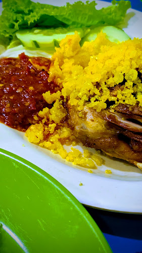 Ayam Penyet dan Pecel Lele Angkringan H. Kasni - Gastronomi dan perhotelan