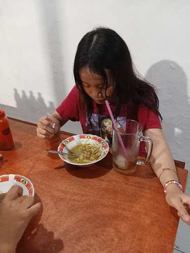 Opinii despre Mie Ayam Ngisor - Jembatan Wonokromo în Surabaya - Gastronomi dan perhotelan