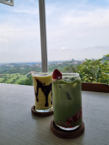 Opinii despre Over Horizon Resto în Kota Semarang - Gastronomi dan perhotelan