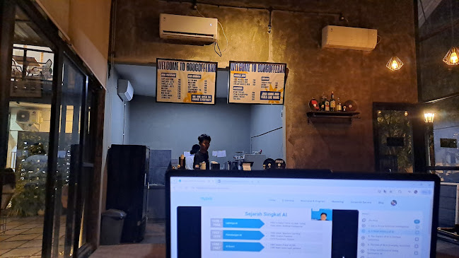 808 Coffeebar - Gastronomi dan perhotelan