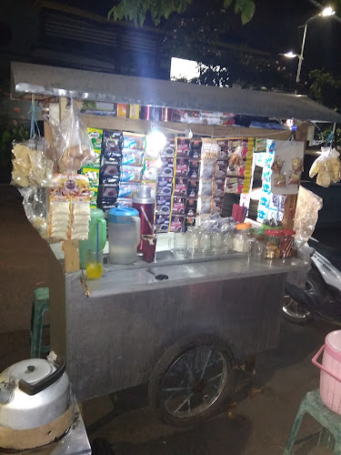 Opinii despre Warung Kopi Cak Nung în Surabaya - Gastronomi dan perhotelan