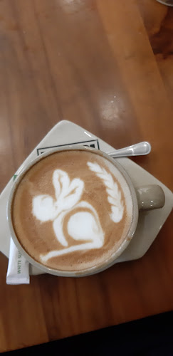 Jl. Surapati No.37, Lebakgede, Kecamatan Coblong, Kota Bandung, Jawa Barat 40132