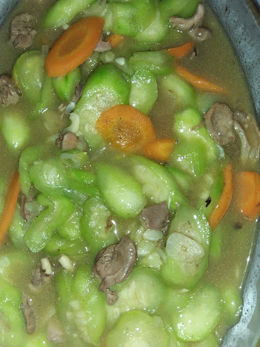 Opinii despre Let's Eat Resto and Cafe în Kota Kupang - Gastronomi dan perhotelan