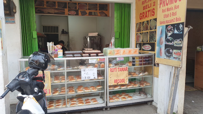 Opinii despre Star bakery and cake pondok kacang în Kota Tangerang Selatan - Gastronomi dan perhotelan