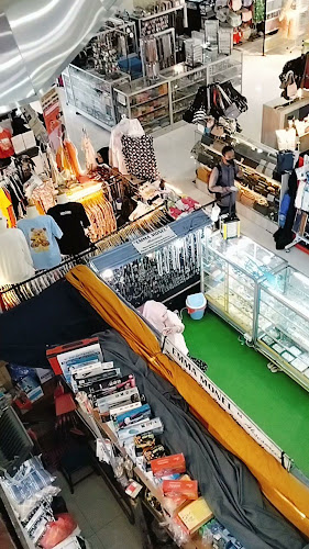 Jl. Bunguran No.45, Bongkaran, Kec. Pabean Cantikan, Surabaya, Jawa Timur 60161