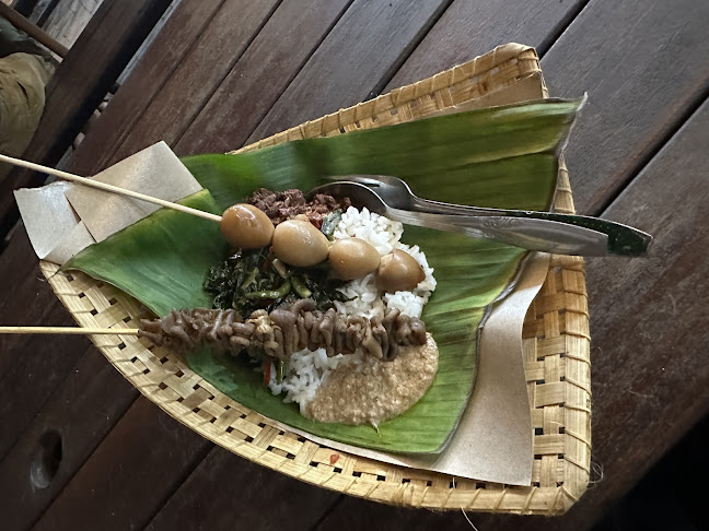 Comentarii opinii despre Gudeg Pincuk Malioboro Bu Djati ꧋ꦒꦸꦣꦼꦒ꧀ꦥꦶꦚ꧀ꦕꦸꦏ꧀ꦩꦭꦶꦪꦧꦫꦧꦸꦣ꧀ꦗꦠꦶ