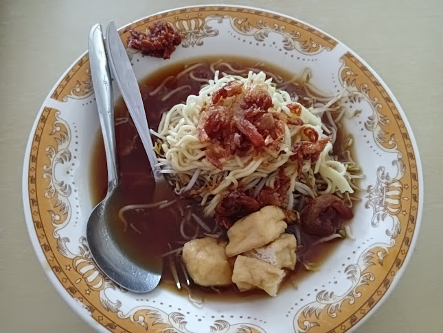 Opinii despre Lontong Mie Babah HOI (MASUK RUKO BCA KAPAS KRAMPUNG) în Surabaya - Gastronomi dan perhotelan