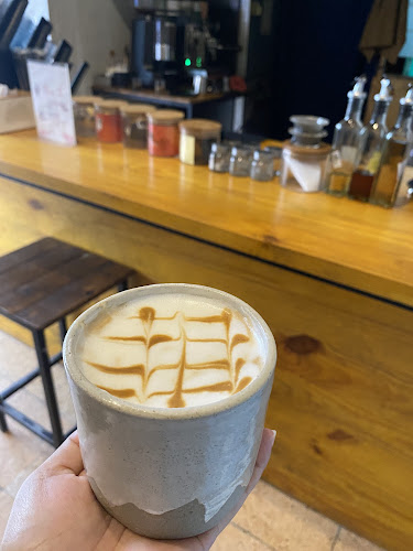 Opinii despre Noren Coffee & Roastery în Kota Yogyakarta - Gastronomi dan perhotelan