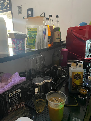 Opinii despre Casa Coffee Tegal în Kota Tegal - Gastronomi dan perhotelan