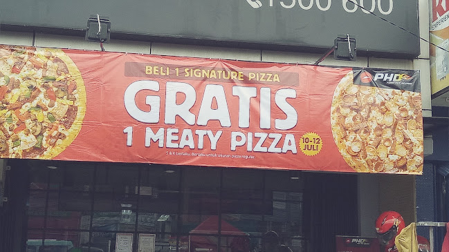 Lapangan Futsal Vini Vidi Vici, Jl. Raden Saleh, Central Karang, Ciledug, Tangerang City, Banten 15157