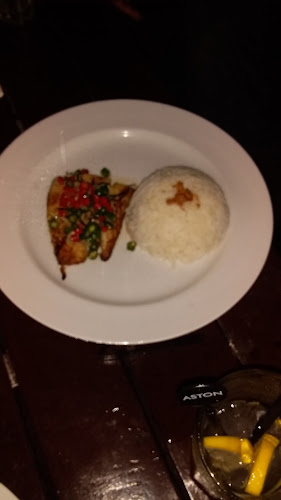 SKY LOUNGE - Gastronomi dan perhotelan