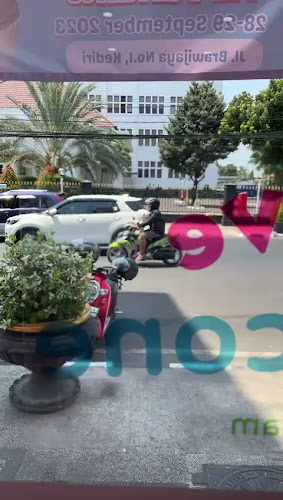 Opinii despre D’Unicone Kediri în Kota Kediri - Gastronomi dan perhotelan