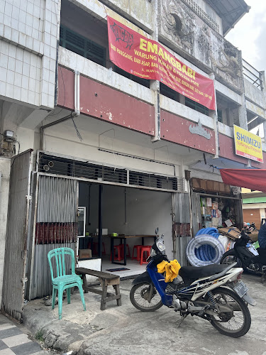 Comentarii opinii despre Emang Babi Street Food