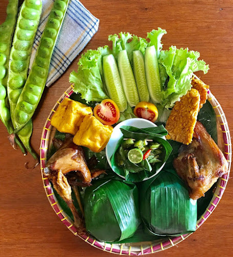 Dapoer doeaan by sari cikajang