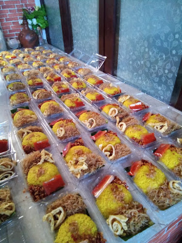 Opinii despre Tumpeng mama în Kota Bengkulu - Gastronomi dan perhotelan